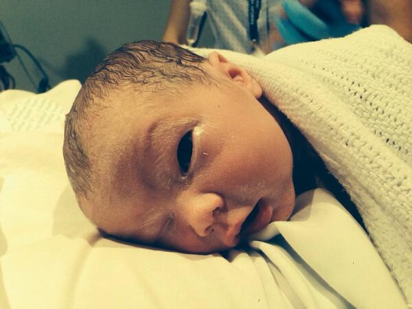 bakerdavid's tweet photo. Proud as punch to welcome Elizabeth Joyce Baker into the world. Evicted at 37 weeks, 3350g, eating already… http://t.co/vGCdcJ8lEc