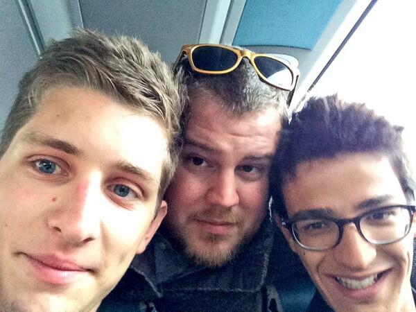 ninouch91's tweet image. @ninouch91: Le patron de la @Fede_Polytech nous accompagne a l&apos;aeroport :) #fini #federp #polytech2014