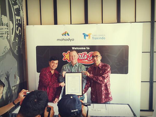 CarlsJrID's tweet photo. Proudly inform that Carl's Jr. Indonesia is now OFFICIALLY Halal certified! :) http://t.co/53FpYQtq1P