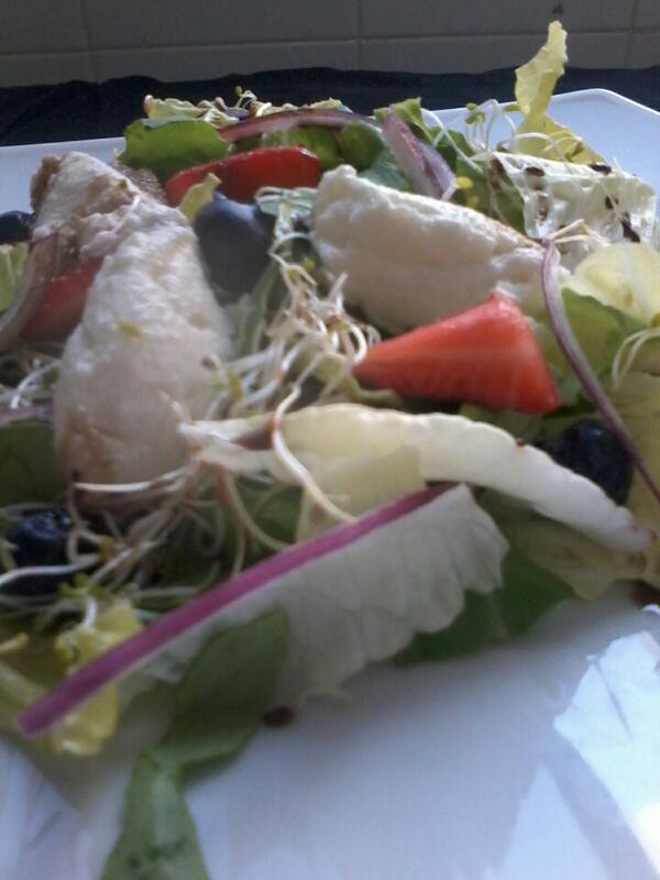 VaneNolas's tweet photo. In da school :). (@ IEMOL Licenciatura en Gastronomía w/ 2 others) http://t.co/5DKxz61f95 http://t.co/jV1iXGiJUO