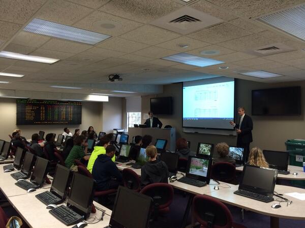 BulldogFund's tweet photo. Great to have @HooverHighBucs on a tour of @SamfordU and @BrockBusiness http://t.co/B7eSTvlurI