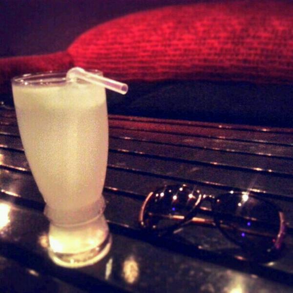 aninditagh's tweet image. My #foolishly happy April. Day 4 - an empty lounge on a hot summer afternoon after getting baked in a golf tournament