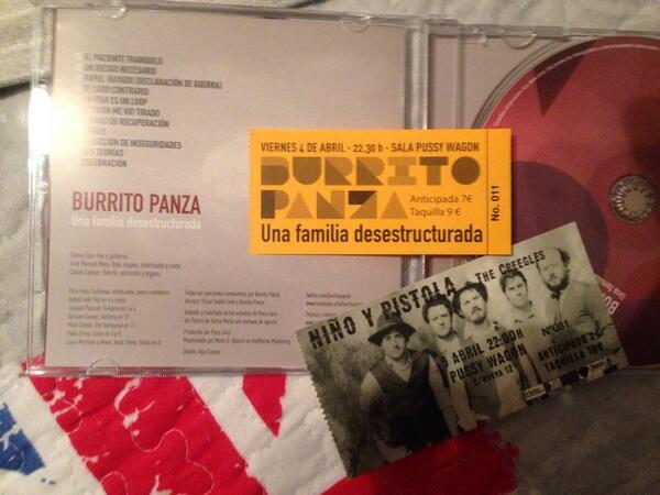 Hugo_Vintage's tweet photo. @BurritoPanza @ypistola preparado con mi kit de entradas para el finde, sólo me falta la de @Intrusobanda http://t.co/f8vA6Vj6db