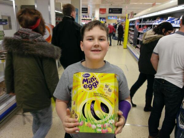 markath's tweet image. Will trying to use his broken wrist to make a plea for a preposterously sized Easter egg.