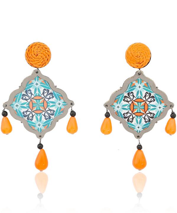 LibertyLondon's tweet photo. EXCLUSIVE TO LIBERTY the dazzling design duo behind #AnnaEAlex are in the Jewellery Hall until 3pm for #GetStoned! http://t.co/eV3CiYwoOj