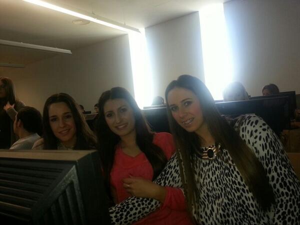 BelindA_27pg's tweet photo. Hoy ha tocado cante en directo de viva voz x part de l balilla @RositaSS9 jajajajja @ Mdmarramirez # kartemasgrande http://t.co/G07h4ZBVv4
