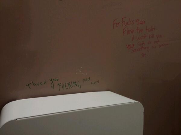 mac_attacckk03's tweet image. Most ghetto ass school award #ItsSadButTrue #YallNasty