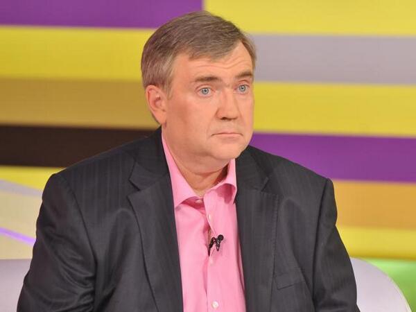 tribunaua's tweet photo. Розанов возвращается на «НТВ-Плюс»
http://t.co/cWfC9Y5YQ8 http://t.co/k8h8Xzbage