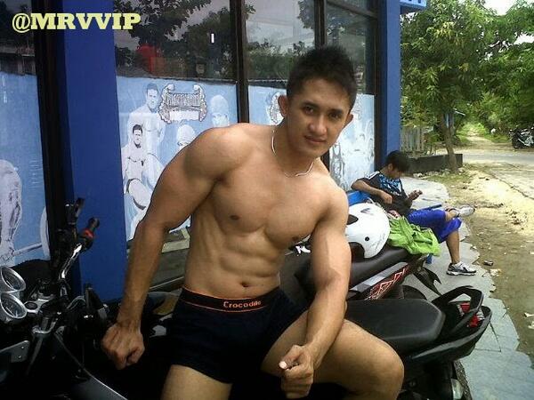 mrvvip's tweet photo. Ikut keliling kota naik yang istimewa? #lokalhangat http://t.co/rlX6l62wun