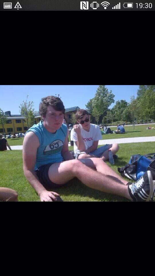 delanceyreact's tweet photo. 'When you see your girl chatting to another lad' http://t.co/QnCEBFknAn