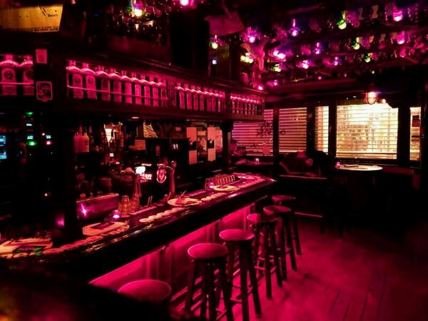 Ouwe_Stoep's tweet photo. Wij zijn er klaar voor! met vanavond: DWT, Chiel, Dj Robin en Niegel voor je jassie en je tassie #welkomindefeesttent http://t.co/N6E1lPCguy