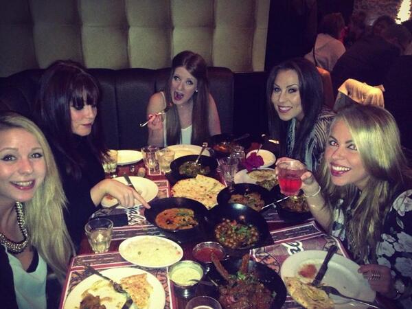 East London with my girlies for an SHB Birthday dinner 🍴🍸👭👭👭😊 <a href="/CharlMorgs/">Charlotte Morgan</a> <a href="/Mandinio/">mandy franklin</a> <a href="/clairehiggins_/">Claire Higgins</a> ❤️❤️❤️ xxx