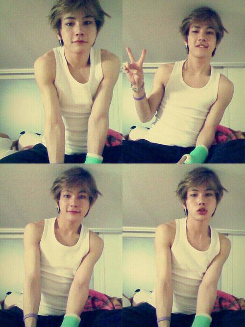 BlockBeez's tweet image. i can't move on from hansol's hotness *u*