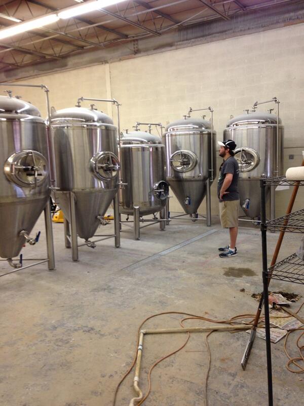 lennyboybrewing's tweet photo. New tanks are in their home! The new side of the warehouse is looking great! #cltbeer #organic #7bbl http://t.co/5ZmHi9WCOT