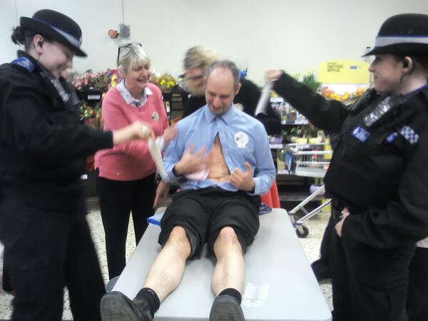 Sorry officers I'm really sorry I'll never do it again #caughtintheact <a href="/lynDavies3144/">lynette Davies</a>