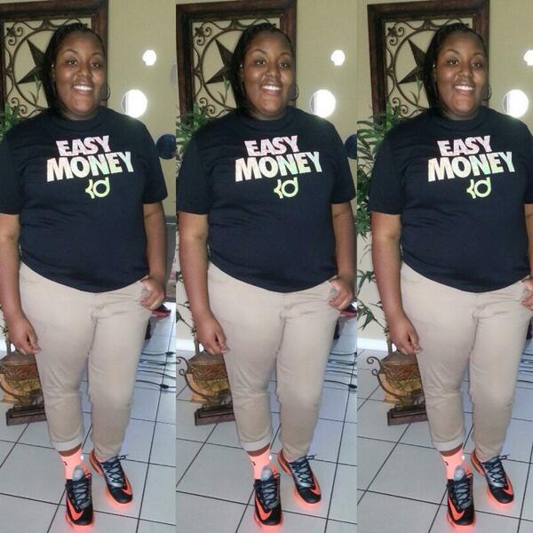 __cauri's tweet image. Kardy , looks so cutee 😘💕🙌 #GradBash2k14