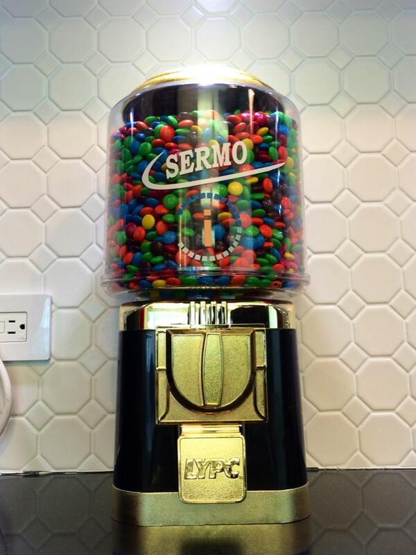 W1_Interactive's tweet photo. Big shoutout to our loyal @sermo member @DrLindaMD 

Thx for the awesome treats!  Our NYC office loves em! http://t.co/GOHrGUlv1o