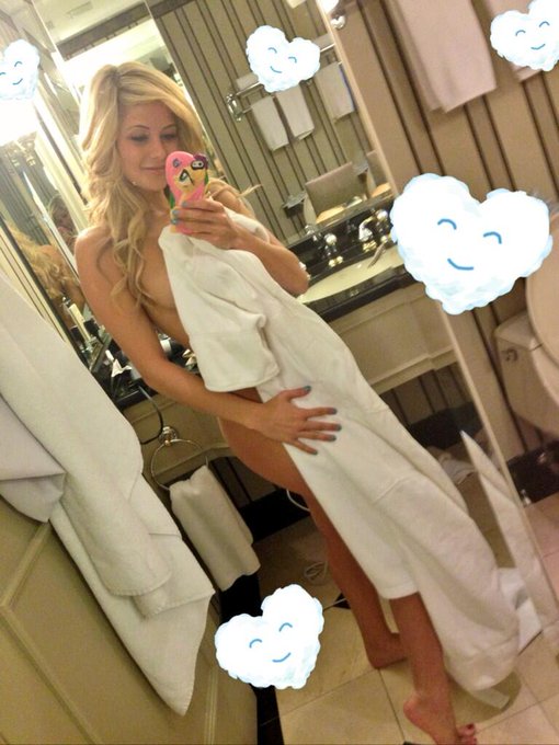 Happy #friskyfriday my loves! 

#smiles ??
? http://t.co/MnJsSidmvD