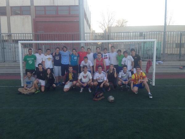 Consejo_T's tweet photo. Gracias a todos por participar en la pachanga de fútbol. Ha estado genial :) http://t.co/hWibKWHaQx