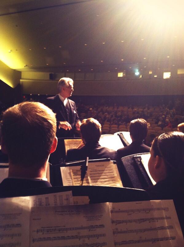 WSUbands's tweet photo. The Wind Symphony is live at the @waynestate #presidentinauguration #musicwarriors http://t.co/uP3gZx8f6U