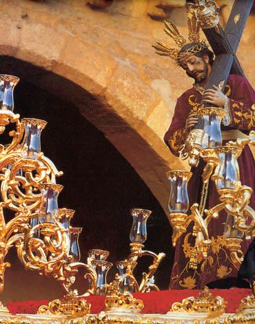 DespojadoGR's tweet photo. Miércoles Santo - Hermandad del Calvario. Córdoba @CalvarioCordoba http://t.co/IqD3y0Q8oL