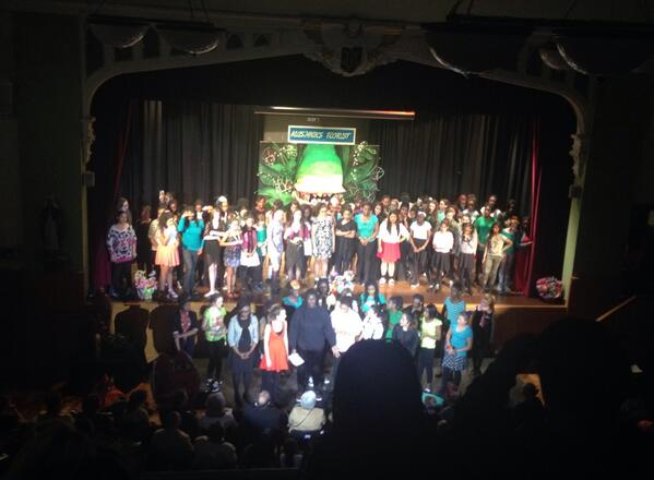 cjmlcART's tweet photo. Amazing show from the Little Shoppers tonight. Great to see the Art department making a star appearance! #artstars http://t.co/0J38WK5oUg