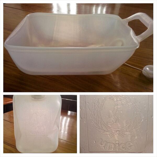VikaWaradi's tweet image. #collapsiblecontainers what? Tadaaa! @UNICEFPacific #water #10litrs #veryhandyireckon