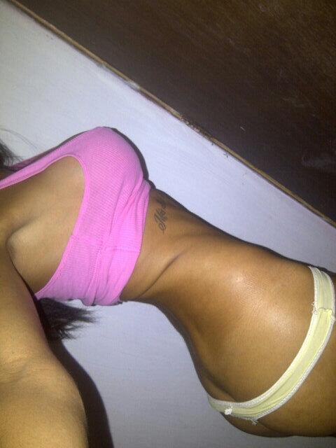 yjad88's tweet photo. Trabajando en mi cintura #abdominales #esfuerzo #amor http://t.co/ue1q976tjP