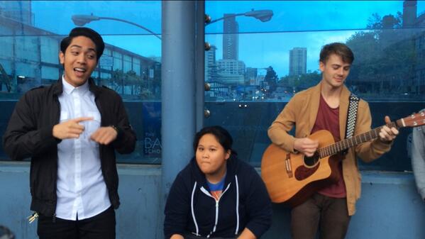 AngeloVivoMusic's tweet photo. Got to sing for the @5SOS fandom tonight! Y'all are the best!!! #5SOS #SLSPEP #5SOSinSF http://t.co/0jmK425idT