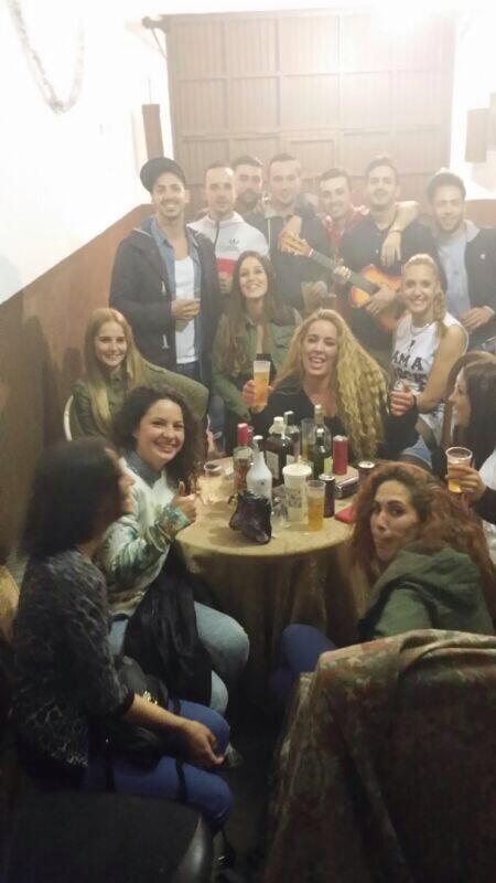 AroaZamudio's tweet photo. Cumple inma!! @ICanterla @18Yaniira @coralcorirs @21veronica2h @LenaaGonzalez @nuriiamm @danimateo88 @cristianms45 http://t.co/pqFAbJz4xi