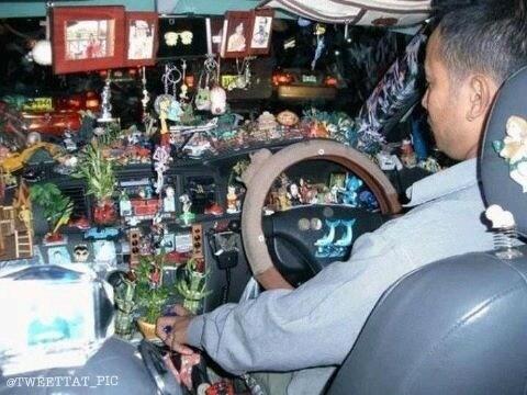 هذي سياره ولا ابو ريالين ؟ ☺=)) #غرد_بصورة