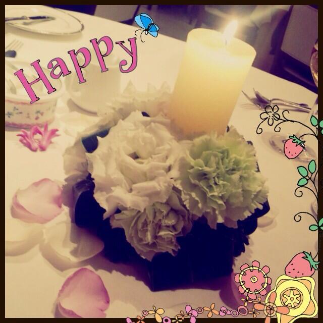 今日は大切な友達の結婚式♡あいちゃん、結婚おめでとーーーう♡♡♡ http://t.co/UOA5ZlvvqD<a href="/tag/feelon"class="tags"><span>#feelon</span></a>