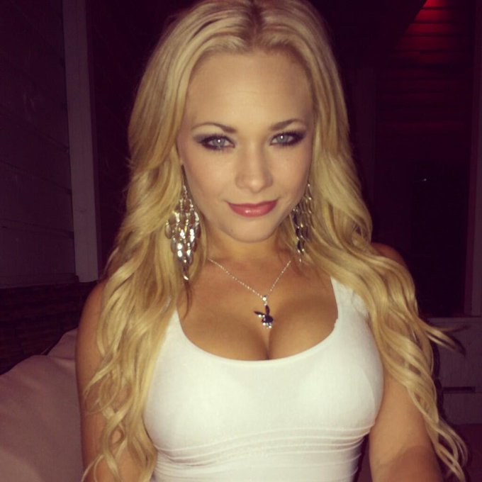 Out and about 😘 #houston #cybergirl #playboy#blondie@PlayboyDotCom @PlayboyPlus @PlayboyTV @PlayboyRadio<a href="/tag/houston"class="tags">#houston</a><a href="/tag/cybergirl"class="tags">#cybergirl</a><a class="tags" target="_blank" title="On Twitter" href="/?out=eyJ0eXAiOiJKV1QiLCJhbGciOiJIUzUxMiJ9.eyJpYXQiOjE3MjMzMTExMzYsImlzcyI6InR3cG9ybnN0YXJzLmNvbSIsIm5iZiI6MTcyMzMxMTEzNiwiZXhwIjoxNzU0ODQ3MTM2LCJyZWRpcmVjdF91cmwiOiJodHRwczovL3R3aXR0ZXIuY29tL1BsYXlib3lEb3RDb20ifQ.k1LWtRqyHKXvkoI9QdlDktQLmk9M4vF6HxUih1_VbDF7RPPoUKyESwyaQyepb036KoyJrJ_98PEkRnJvtXV8YA">@PlayboyDotCom</a>