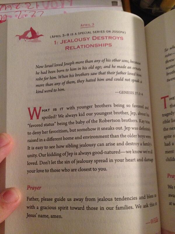 duckdevotional's tweet photo. yesterday and today's devos! both written by @williebosshog ☺️ http://t.co/JIYBCZFWTh