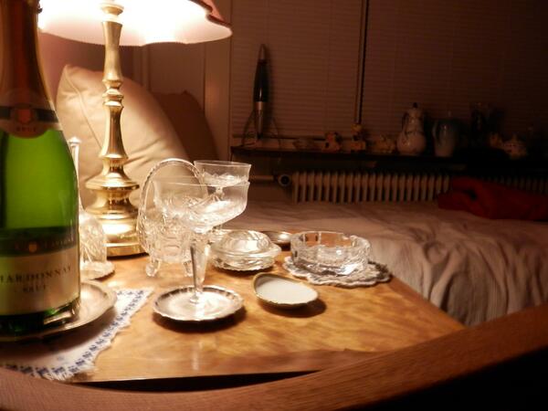 john1966olsen's tweet photo. Man ligger selv som man har redt #MongoVisdom http://t.co/b7fioY28pR
