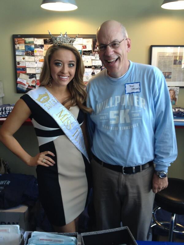 Ronald_Springs's tweet photo. One of the perks of working the willpower 5k pre race! #selfieswithron http://t.co/1hKr57XkPF