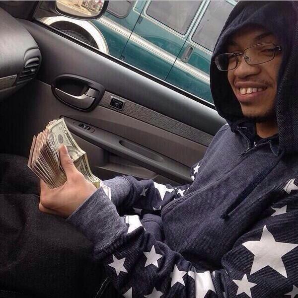 NotGuysHumor's tweet image. How I feel when people call me ugly..