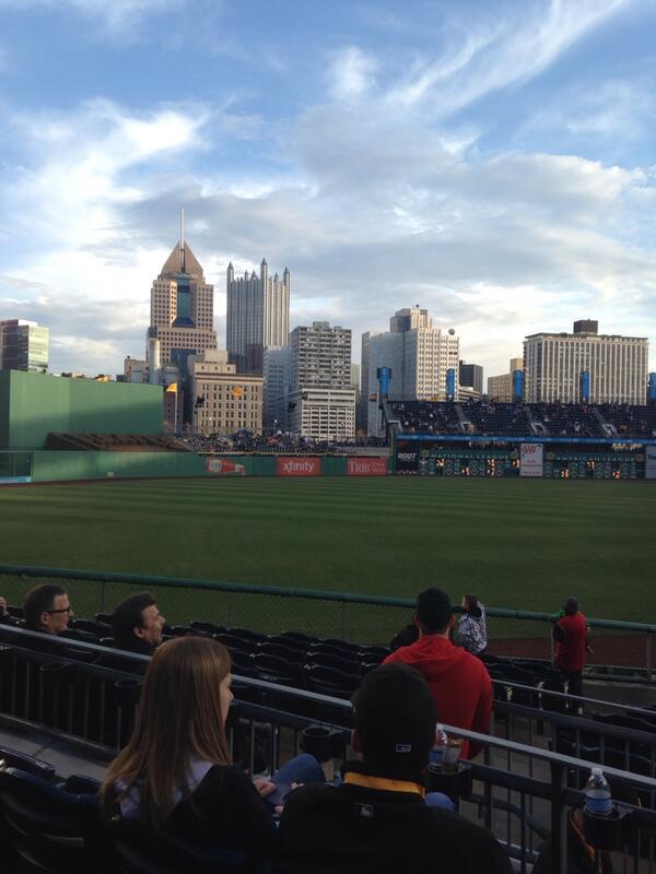 jwhull70's tweet photo. Pnc park http://t.co/SCAsbFN5Ff