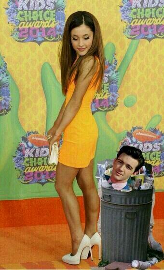 AriGrande_BE's tweet photo. Imma throw you where you belong. http://t.co/nmf0qsgiUv