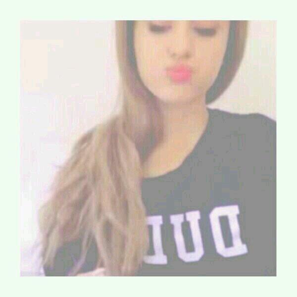 AriGrande_BE's tweet photo. http://t.co/EzMLECxWn1