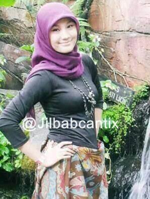 #Jilbabcantik #jilbabseksi #hijab #Jilbabhot #cewekcantik #Jilbabindonesia #Jilbabmodis #Ungu #Smile