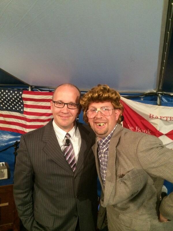 shiney_newmanna's tweet photo. Caught up with my hero at Trinity Youth Rally tonight!!! #NECKJERK http://t.co/Vvvl73R28k