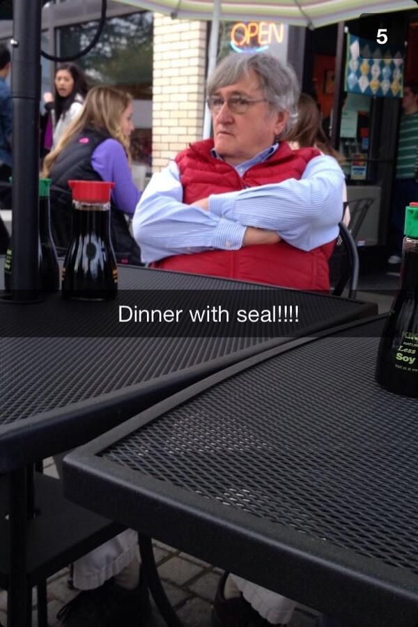 AKPsi_UP's tweet image. Our brothers are dining with our faculty advisor tonight. #drseal #springtraining2014