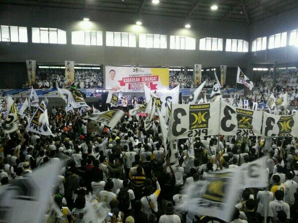 Kampanye indoor hari ini di Solo  ajah rame bangeddd #SoloPilihPKS #PKSajaYuk