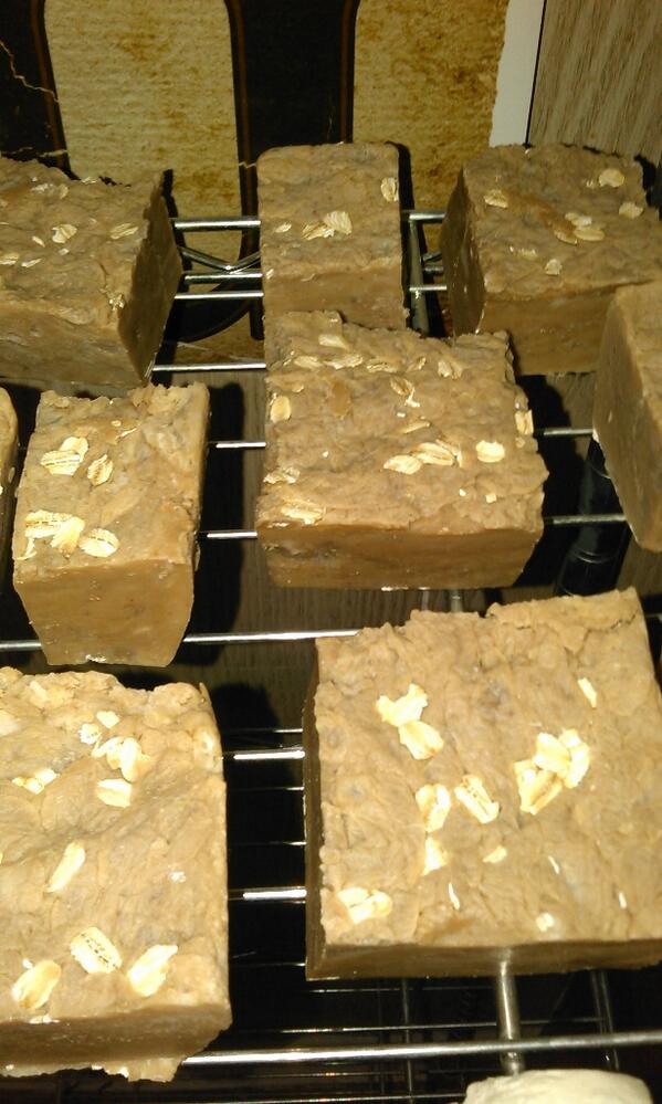 NerdSilk's tweet photo. Oatmeal and honey soap. Smells so good, like a cookie http://t.co/2ug3x50XHj