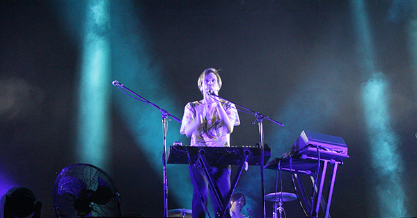 ExaFM's tweet photo. -@cutcopy en el #VLXV. ¡Solo aquí tenemos los mejores momentos! --> http://t.co/RkYhAWi0qJ http://t.co/O9LVmYT8dd