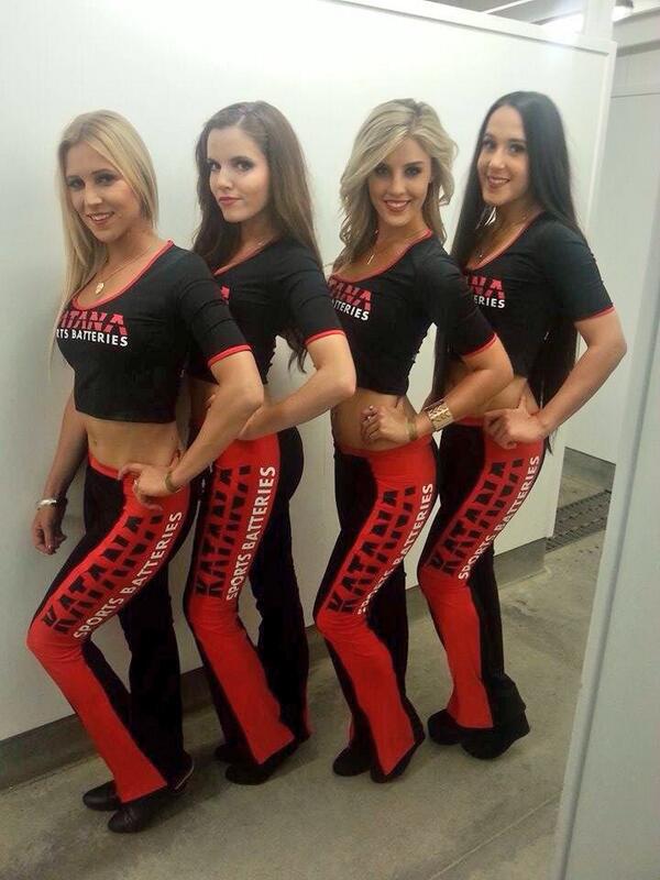 michaiah's tweet image. @SpeedwayGP Deluxe Models all ready for the grid tonight at Western Springs #deluxeevents #deluxemodels