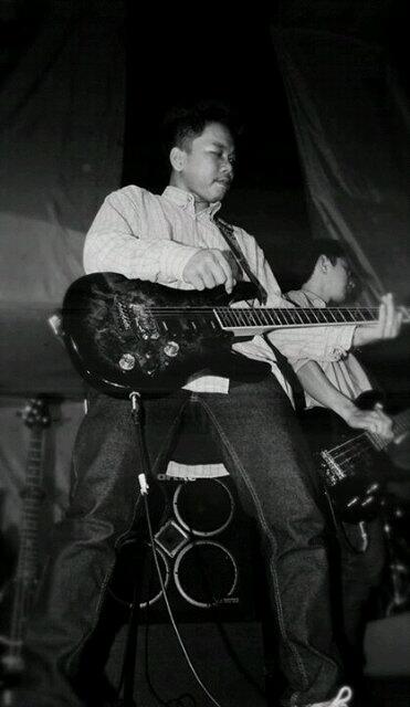 OverAttackJHC's tweet image. Selamat hari jadi buat sang gitaris ! Semoga panjang umur sehat selalu dan bisa solid sama band kecil ini amin #beer