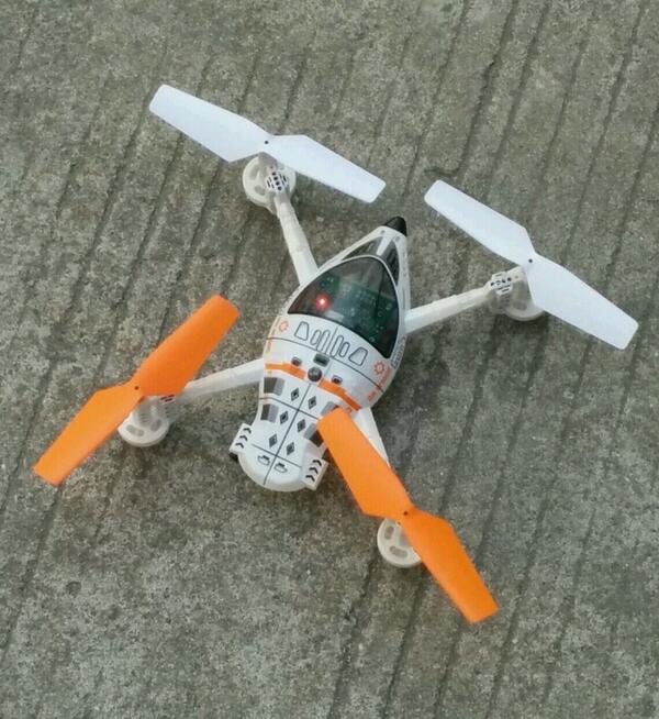 HardwareWithYou's tweet photo. #HardwareWithYou #Kickstarter #MakerFaire #Shenzhen #Hex Quadcopter http://t.co/dtOq1eiy9E