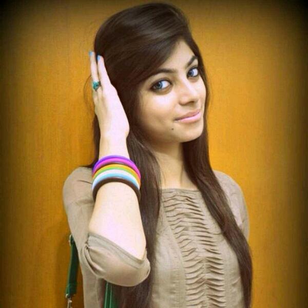 Player431's tweet image. Am in love at first sight with this hot chick @GmaZeek by looking at her picture...am a horny lover of urs baby